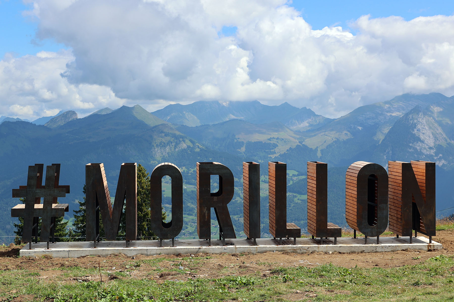 Morillon Sign